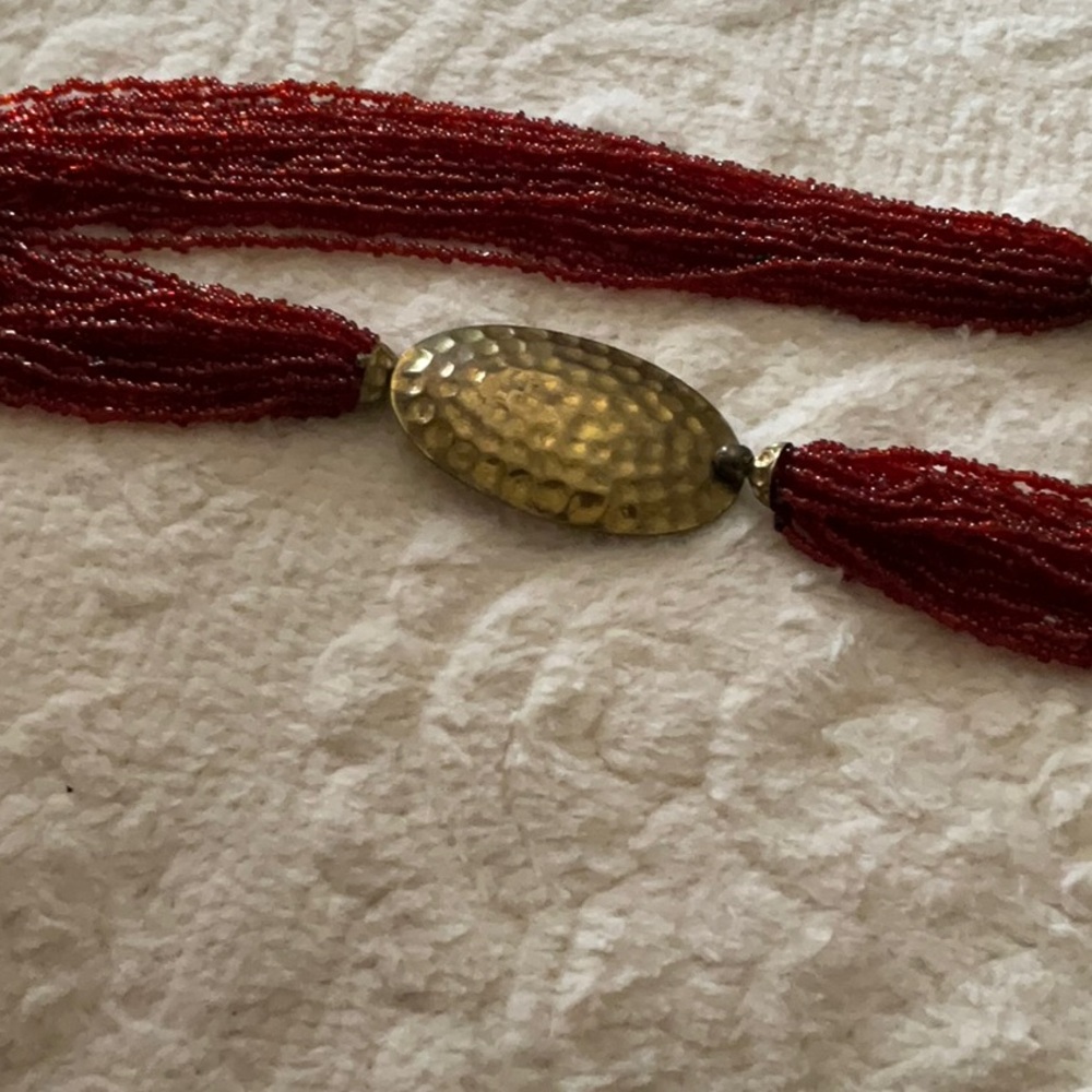 Elegant Red Beaded Necklace with Gold Accent
